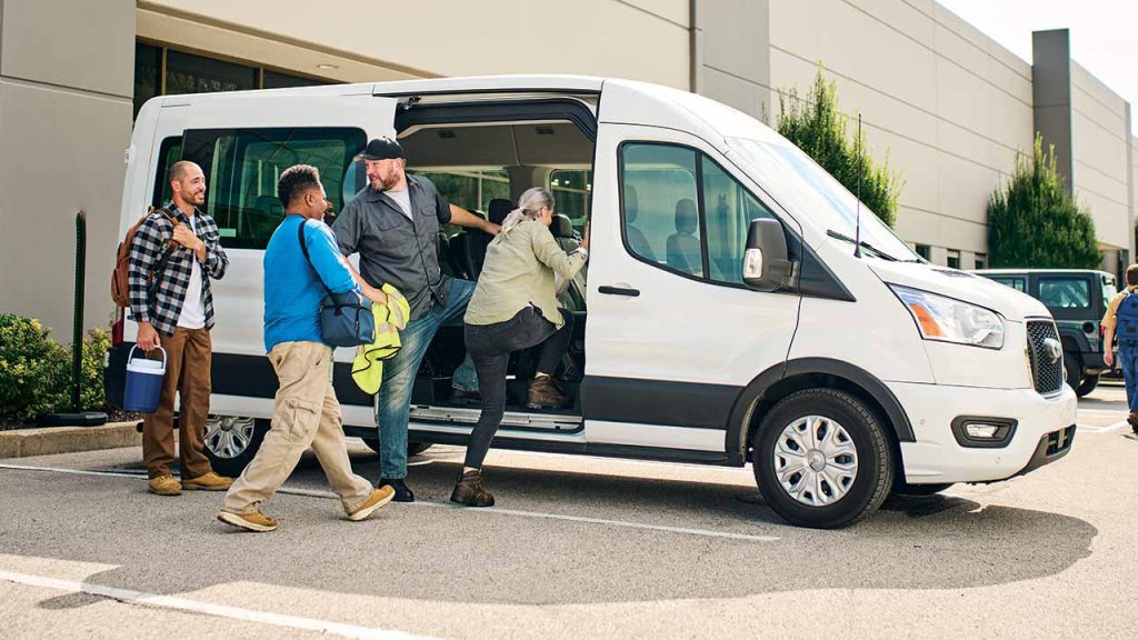 Tips for Finding the Best Minibus Hire Service